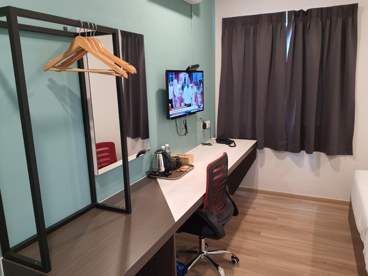 T Square Hotel อิโปห์ ภายนอก รูปภาพ