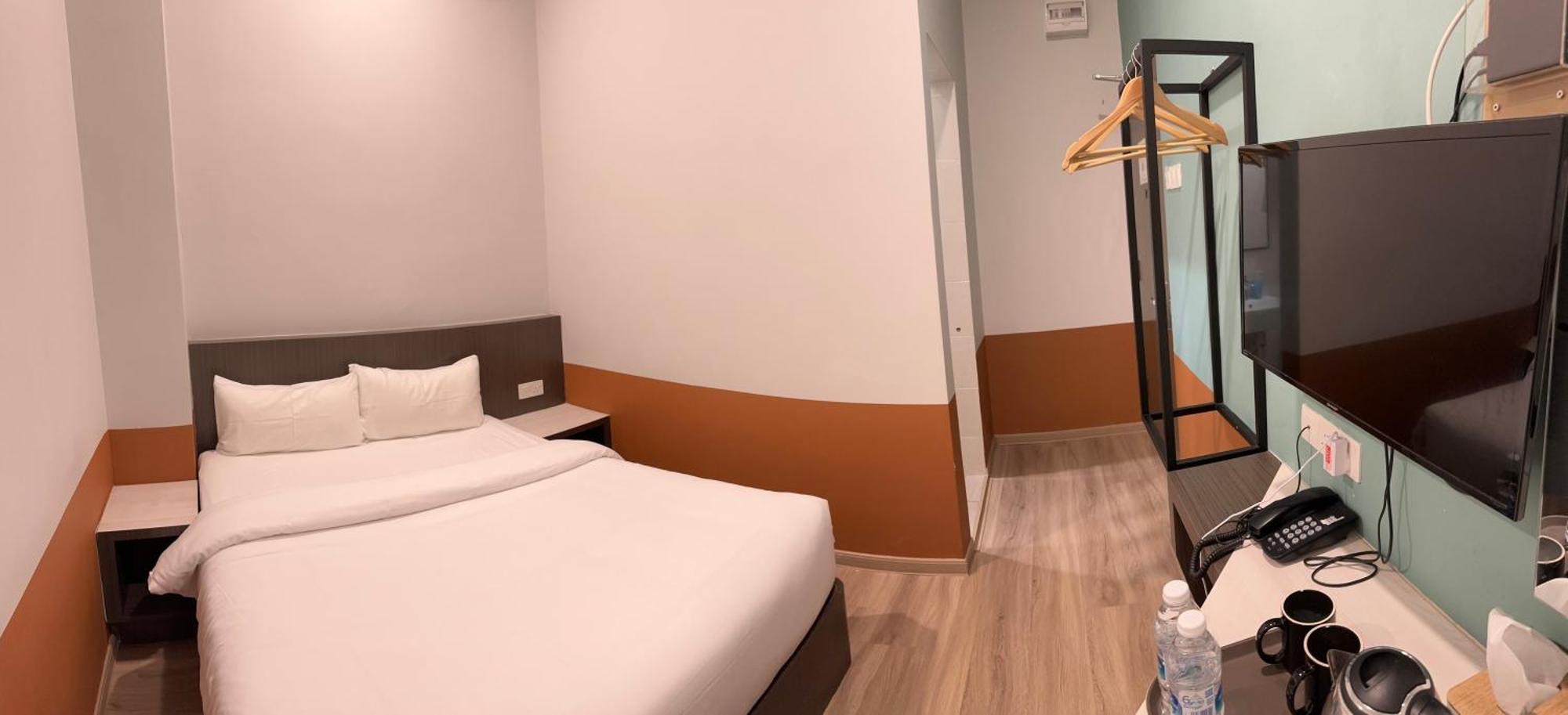 T Square Hotel อิโปห์ ภายนอก รูปภาพ