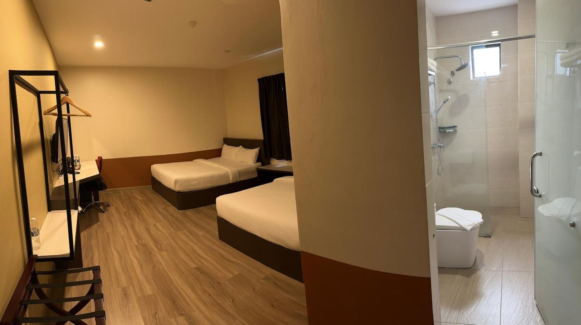 T Square Hotel อิโปห์ ภายนอก รูปภาพ