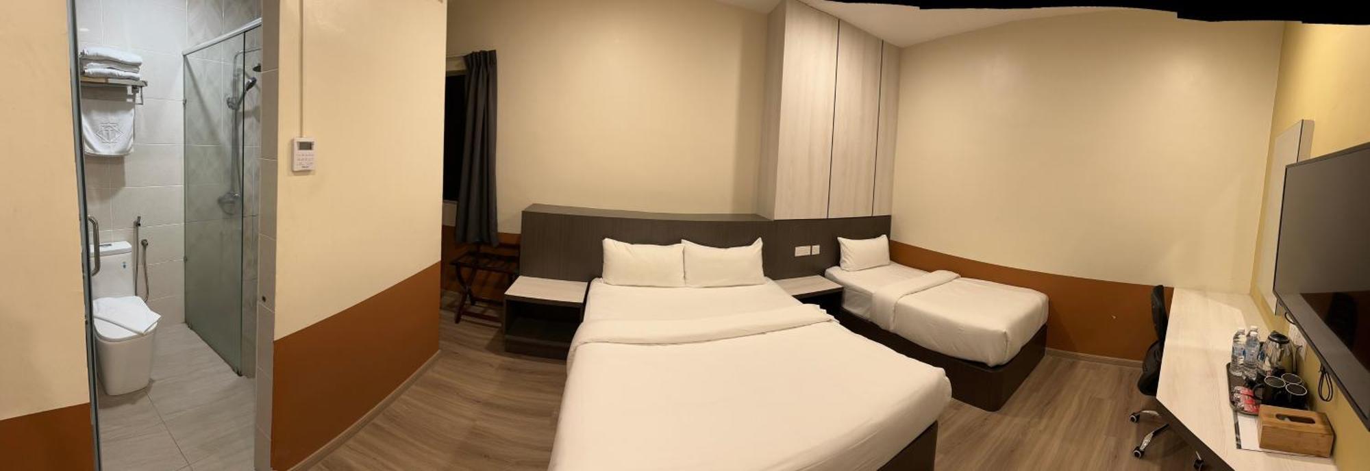 T Square Hotel อิโปห์ ภายนอก รูปภาพ