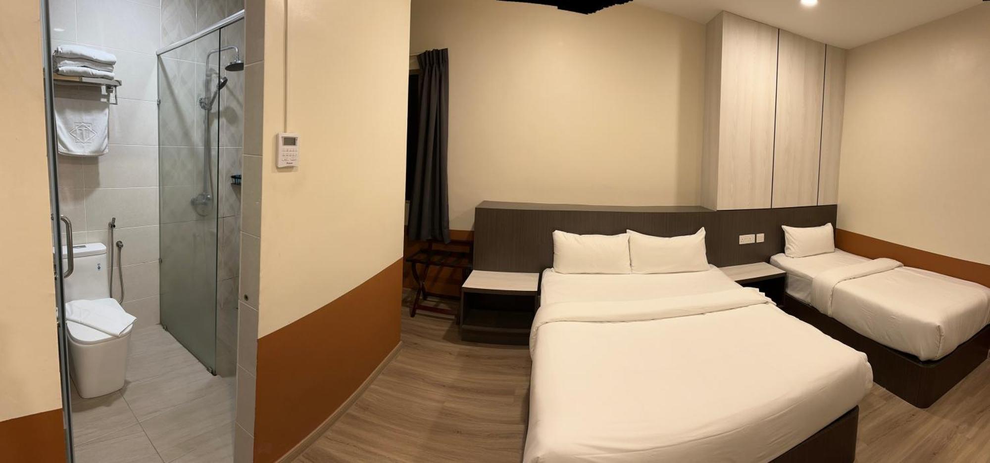 T Square Hotel อิโปห์ ภายนอก รูปภาพ