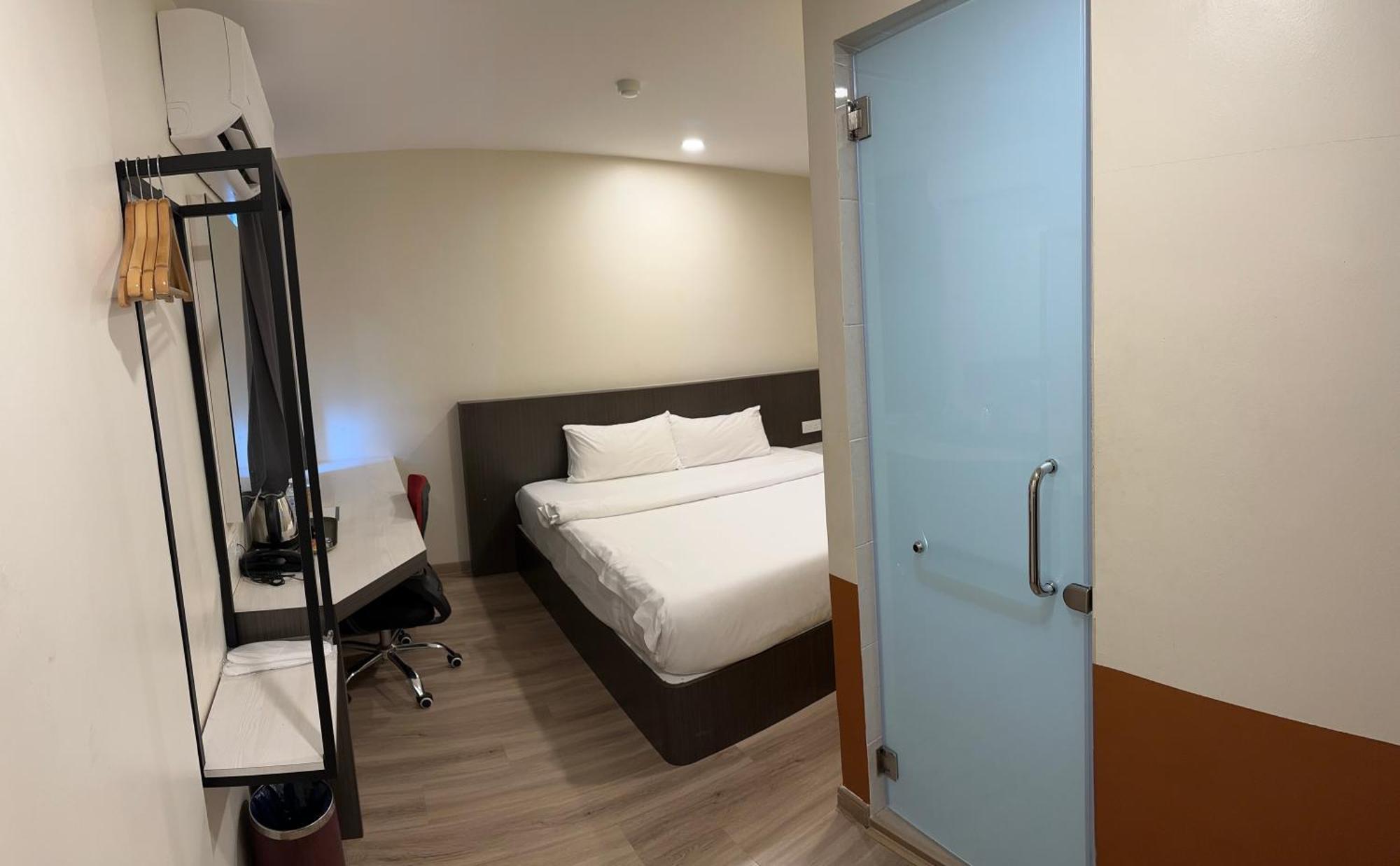 T Square Hotel อิโปห์ ภายนอก รูปภาพ